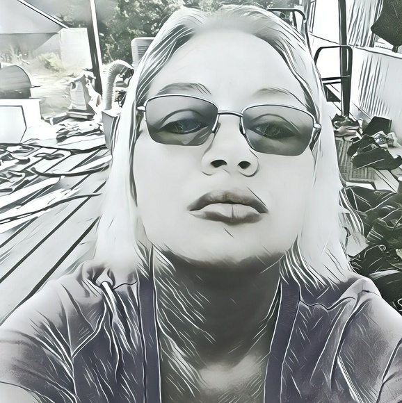 Meet your Posher, Cheetah.... Bundles for resell - Picture 2 of 2